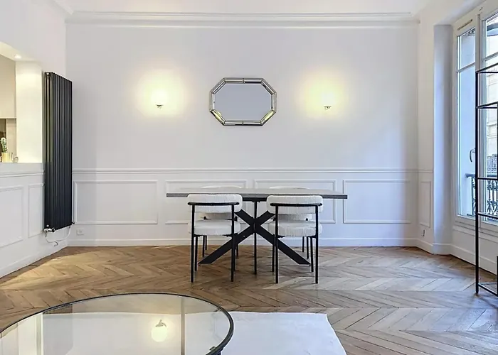 Superbe Bourdonnais Tour Eiffel *